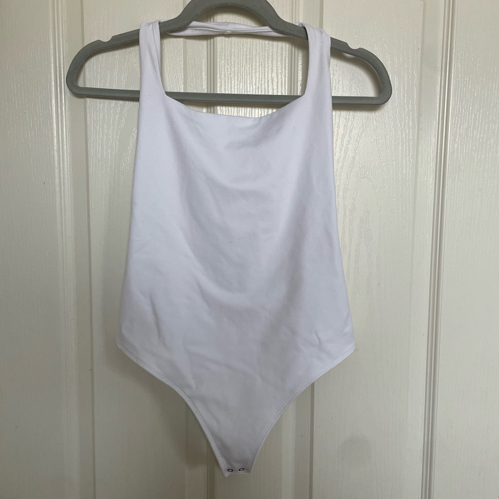 Abercrombie white halter neck bodysuit!!